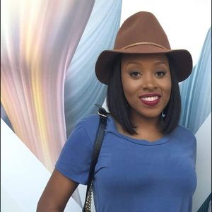 Meet your Posher, Ashley